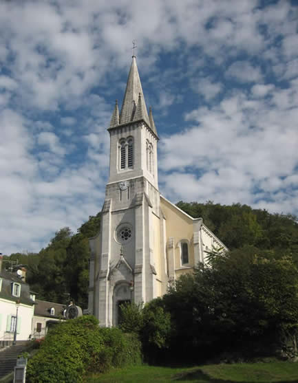 Tardets : église