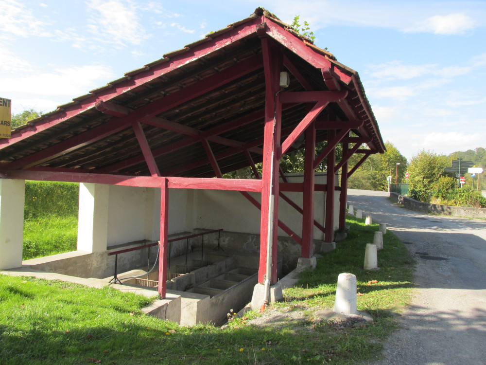 Tardets : le lavoir